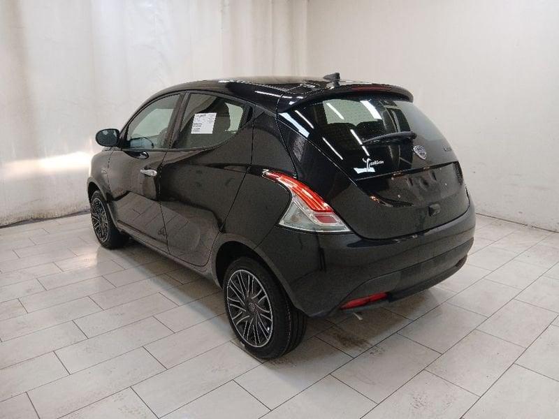 Lancia Ypsilon 1.0 firefly hybrid Gold s&s 70cv 5p.ti