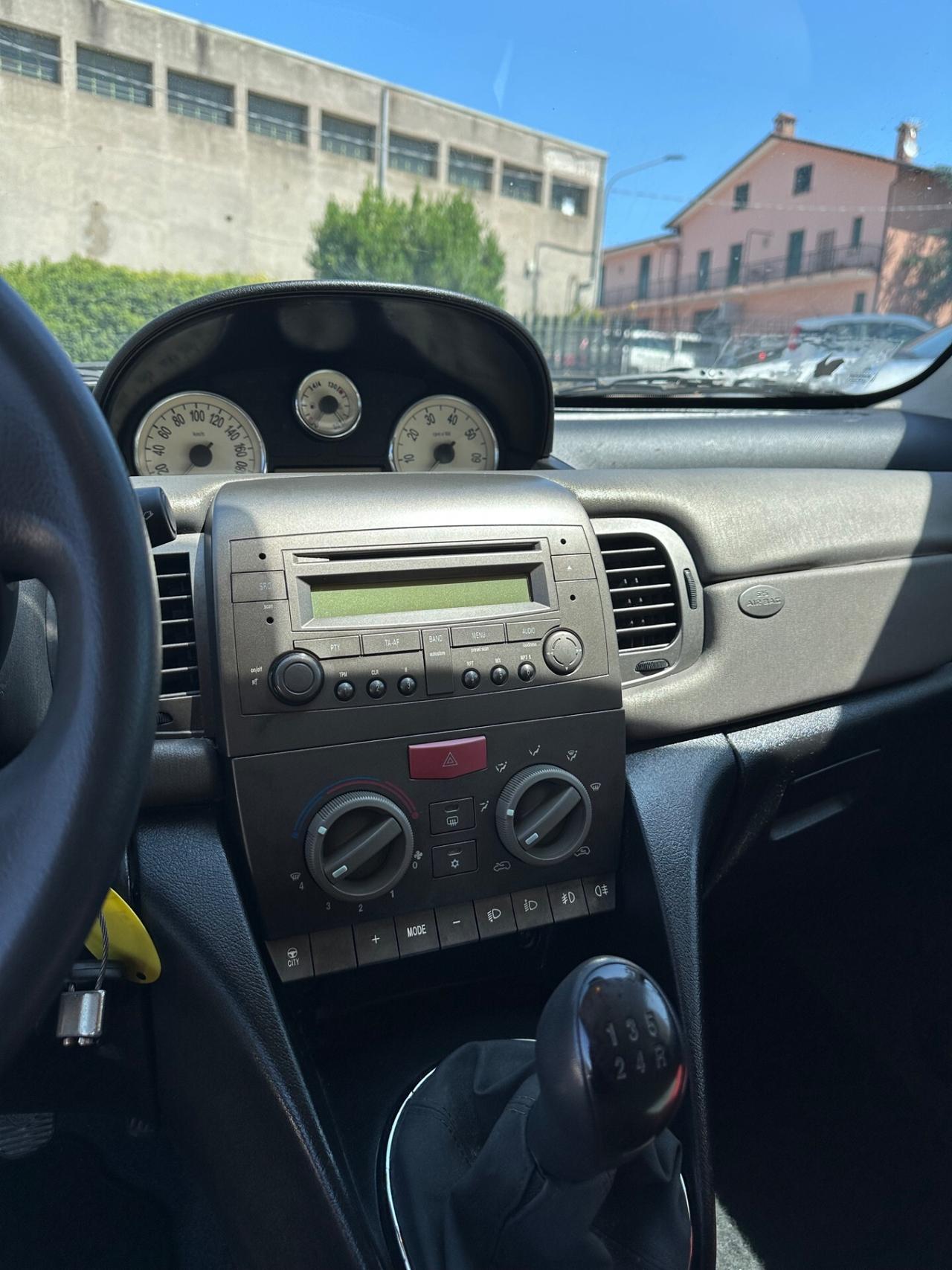 Lancia Ypsilon 1.3 Multijet 16V Platino