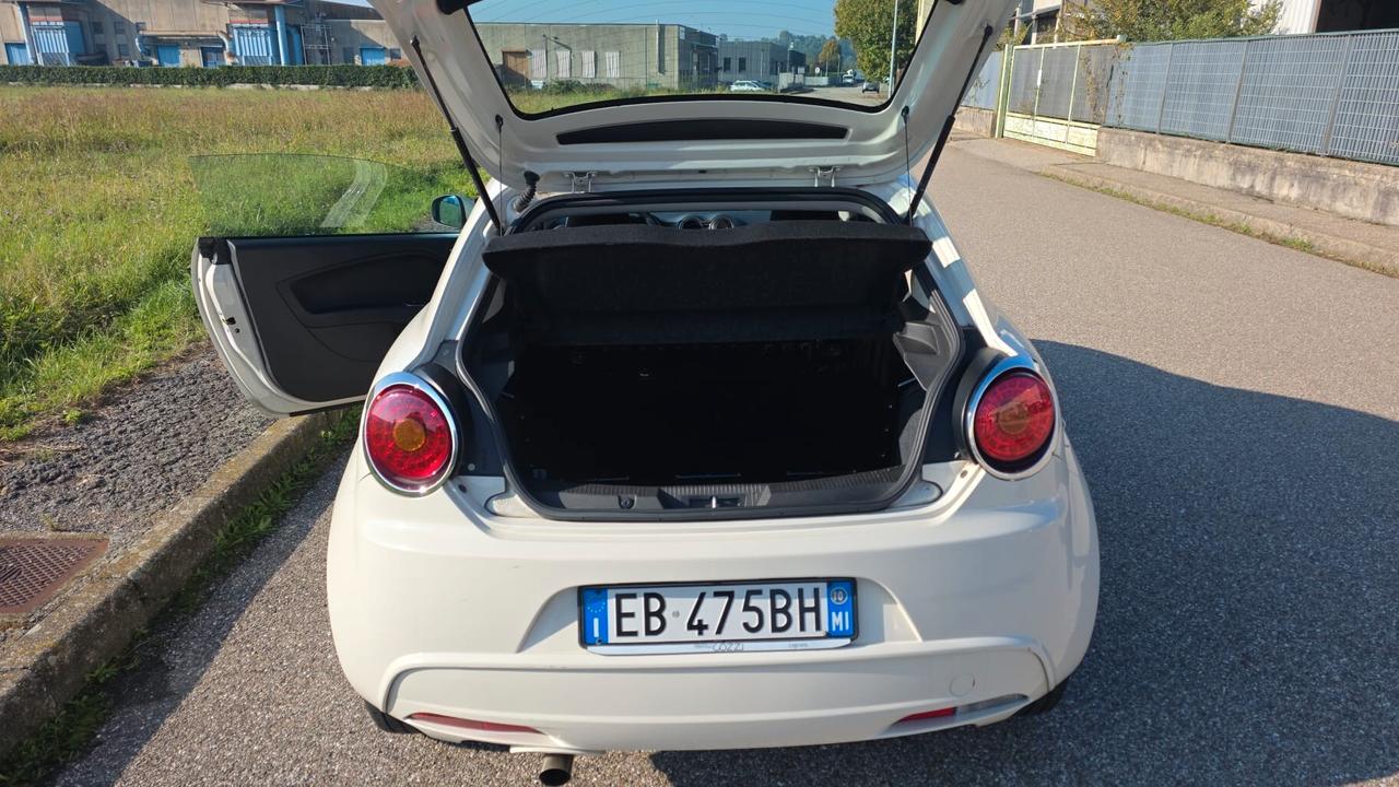 Alfa Romeo MiTo 1.4 78 CV Distinctive Sport Pack