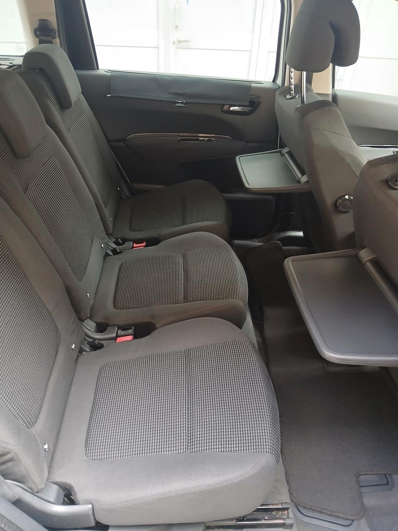 Peugeot 5008 1.6 HDI 116CV Business
