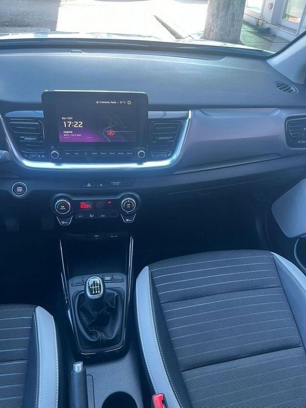 KIA Stonic Stonic 1.0 T-GDi 100 CV MHEV DCT Black Edition