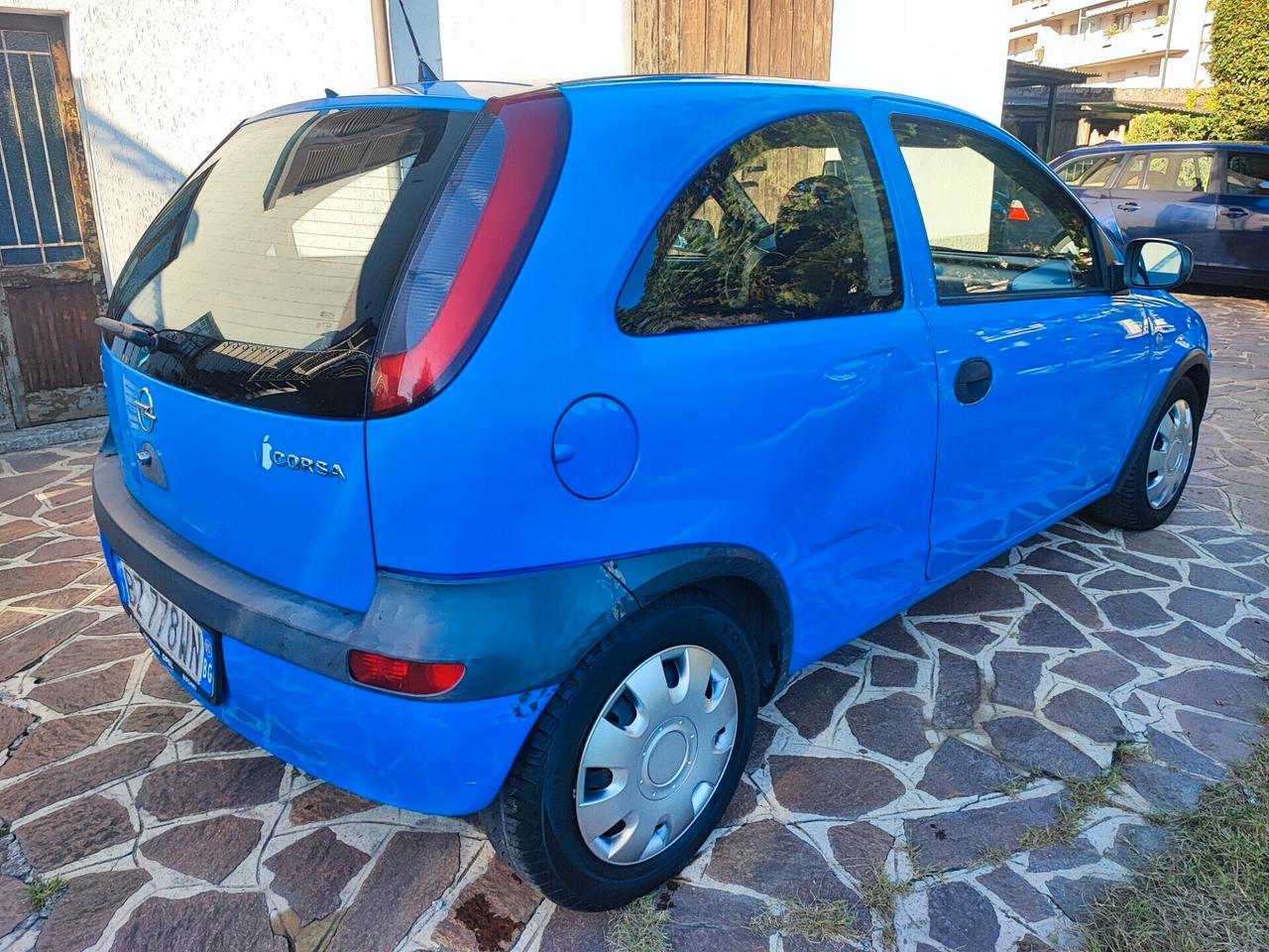 Opel Corsa 1.0 benz euro 4 neopatentati