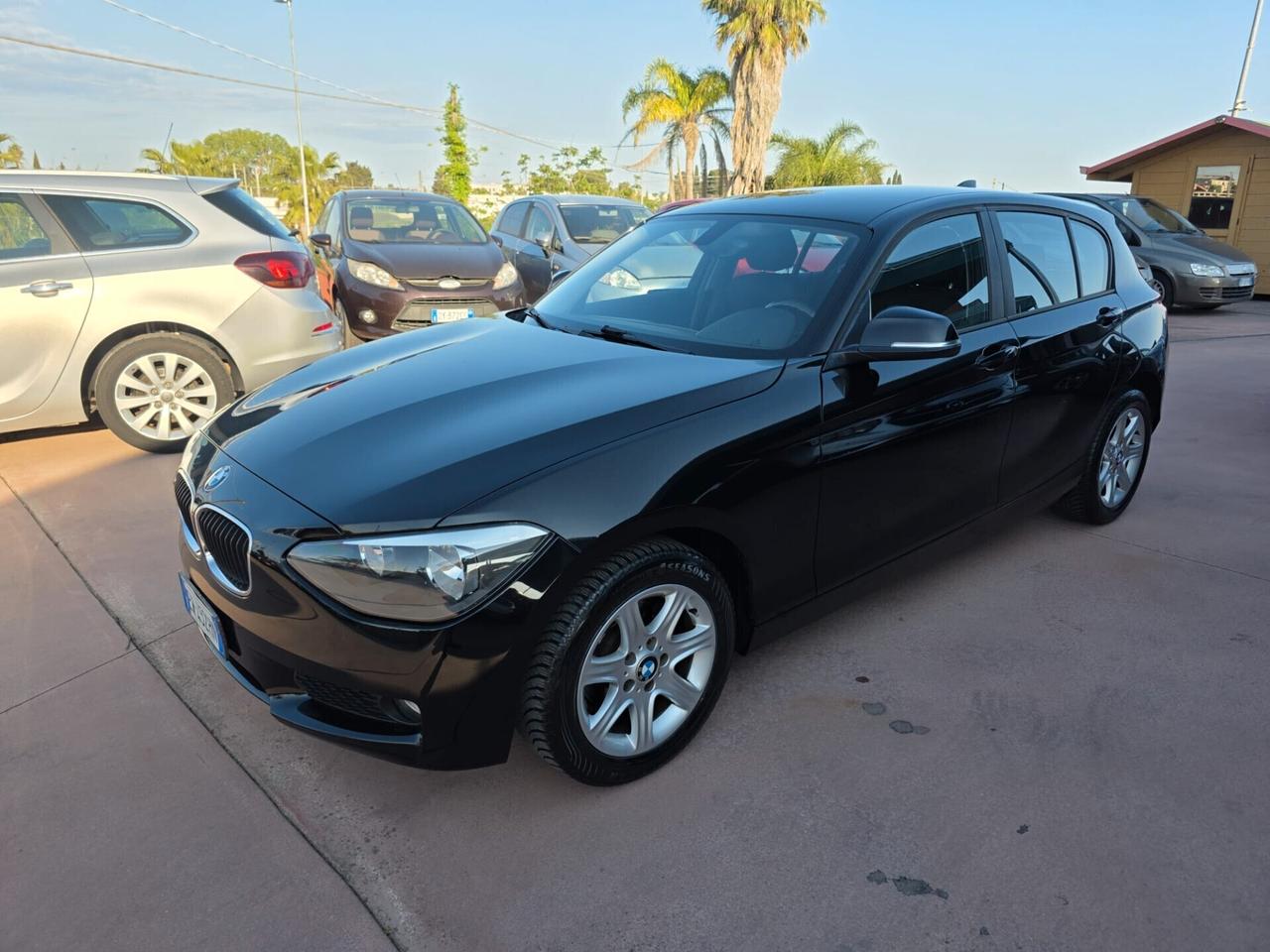 Bmw 114 114d 5p. Urban
