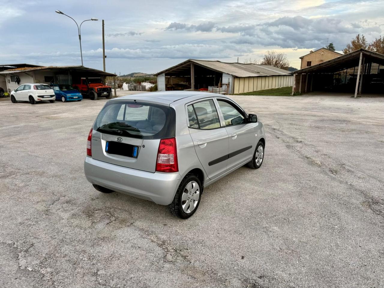Kia Picanto 5porte 1.0 Benzina 60cv Neopatentati