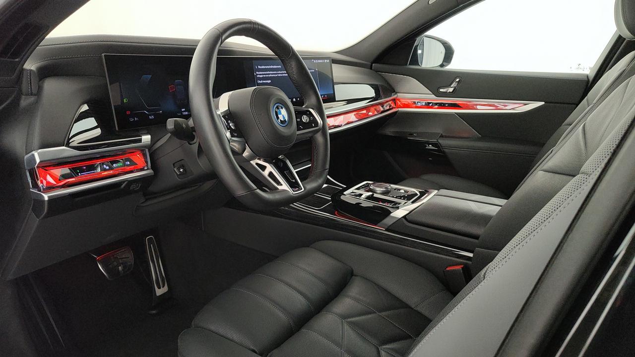 BMW Serie 7 G70 - i7 xdrive60 MSport