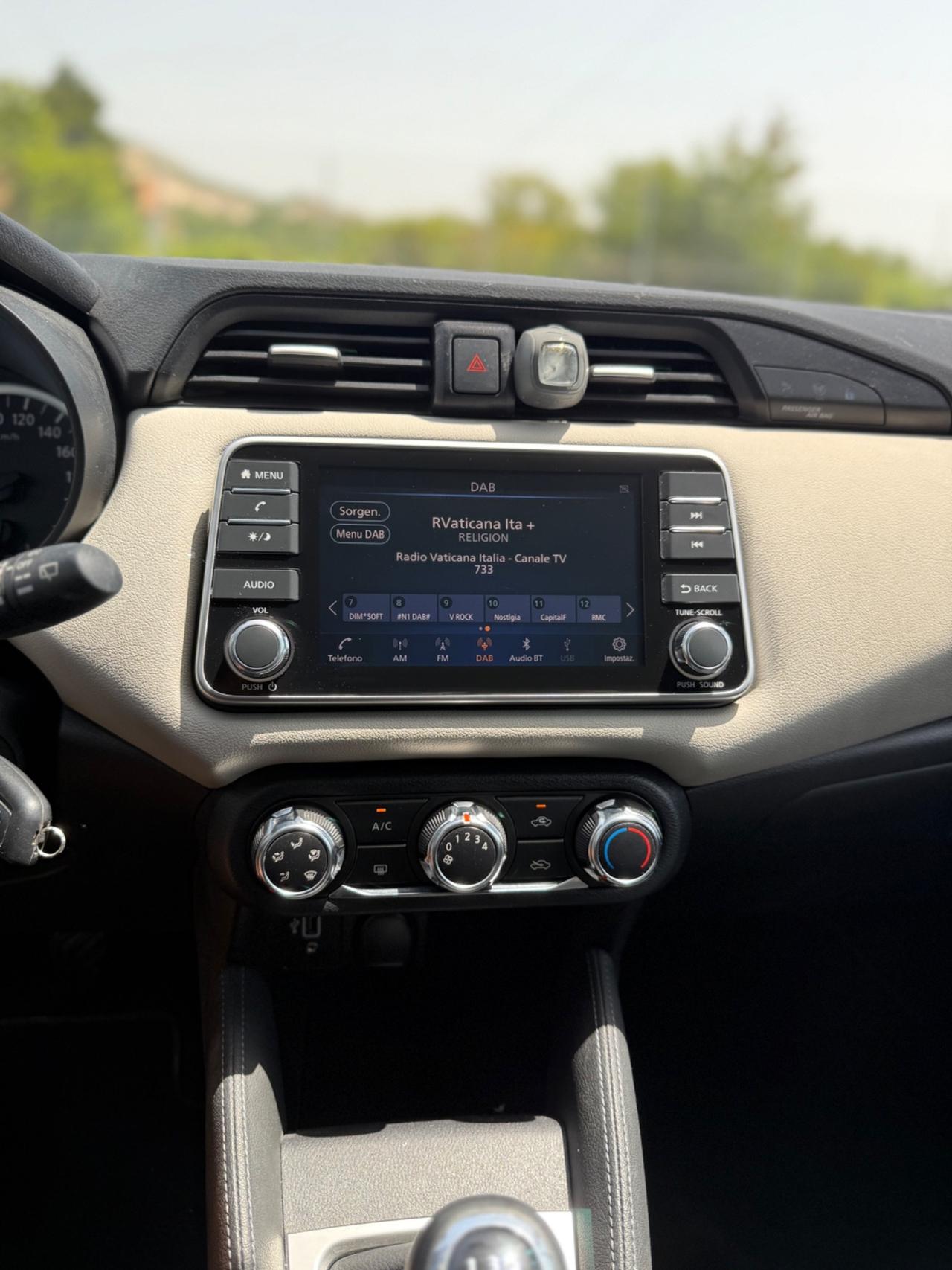 Nissan Micra IG-T 100 5 porte N-Connecta