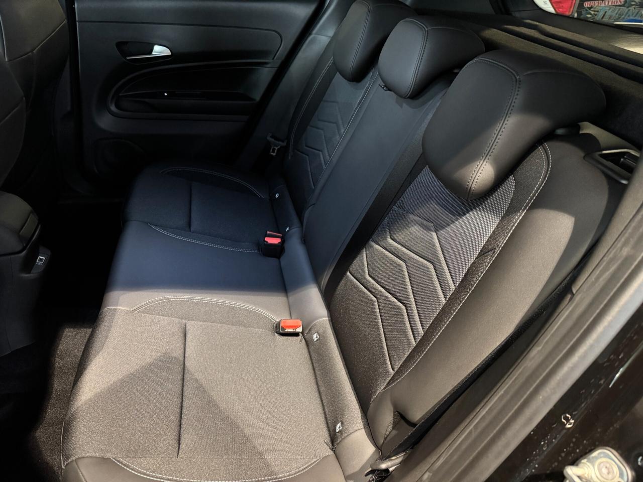 Jeep Avenger 1.2 turbo e-hybrid mhev Summit fwd 110cv edct6 Neopat