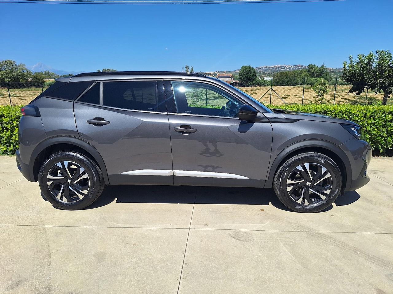 Peugeot 2008 1.2 110cv. Modello Allur, Km 38.200