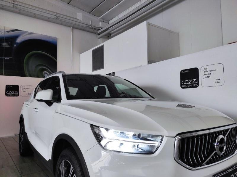 VOLVO XC40 (2017-->) - XC40 T5 Recharge Plug-in Hybrid Inscription