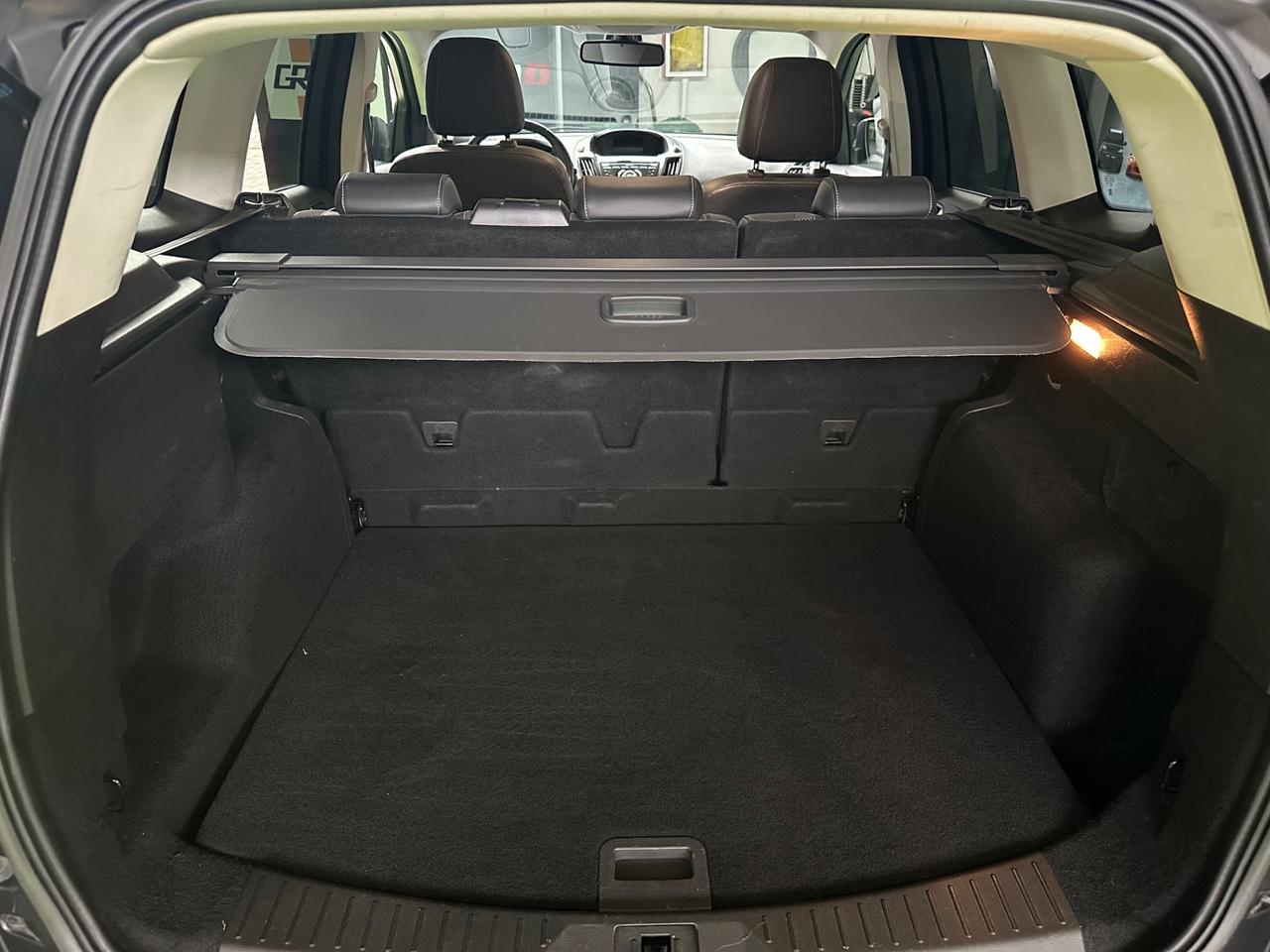 Ford Kuga 2.0 TDCI 140 CV 4WD Titanium NAVI-TELECAMERA