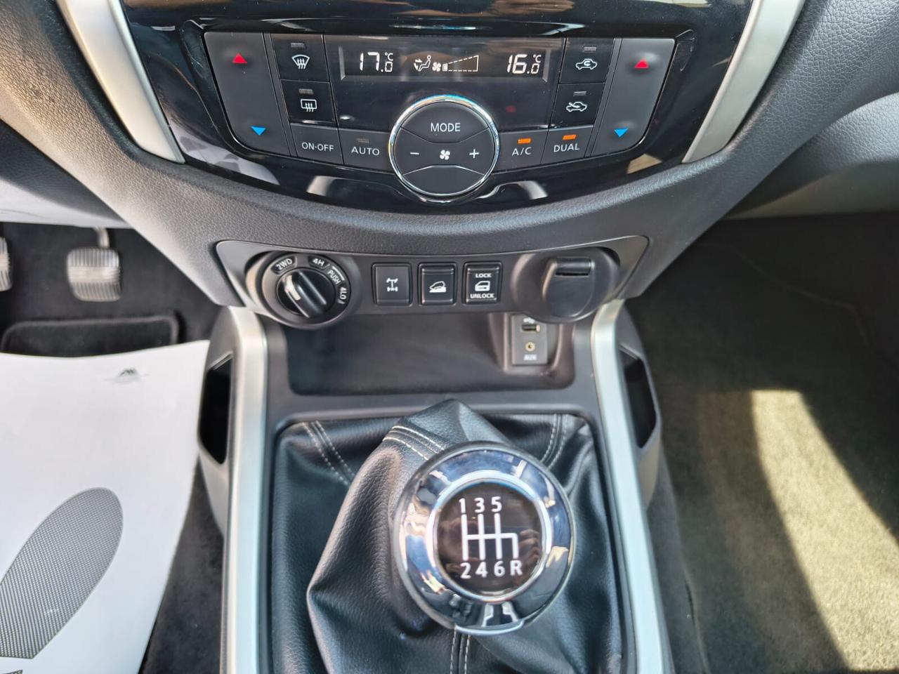 Nissan Navara 2.3 dCi 4WD Double Cab 190CV *5 POSTI*