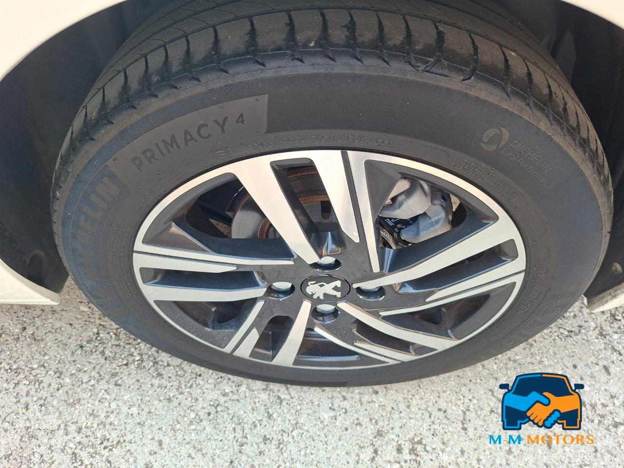 Peugeot 208 5 Porte 208 1.5 bluehdi Allure unico proprietario