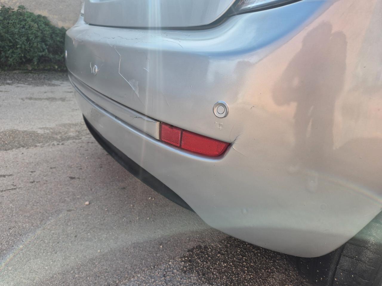 Lancia Ypsilon RESTAILING 1.4 GPL SUPER FULL 2010