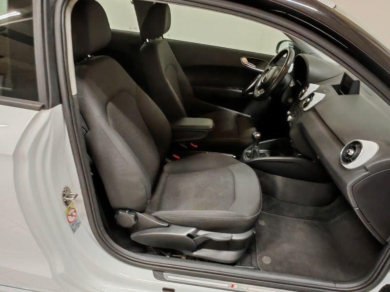 Audi A1 A1 1.2 TFSI S line edition