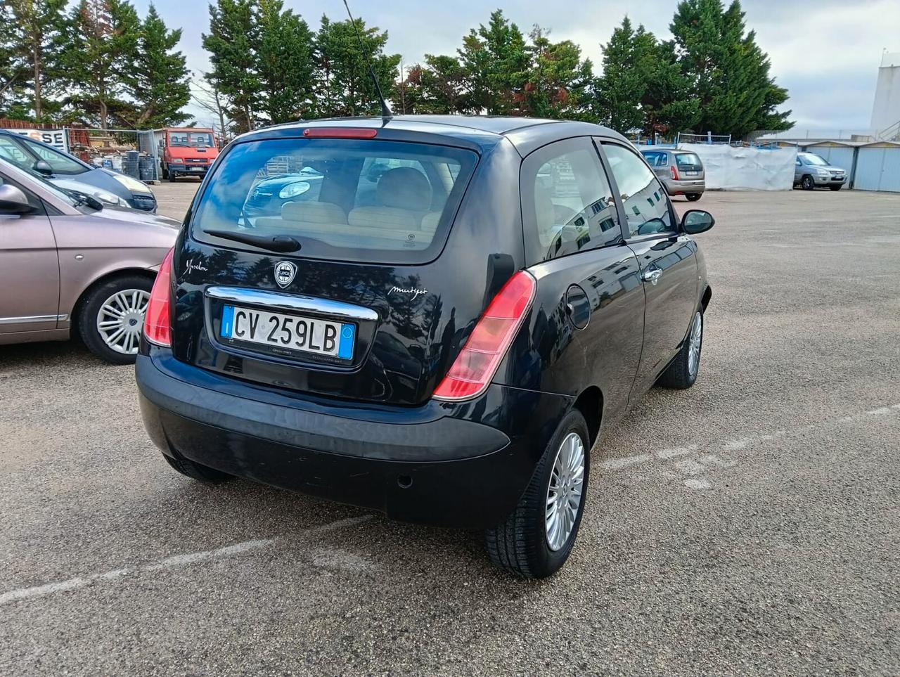 Lancia Ypsilon 1.3 Multijet Oro km119000