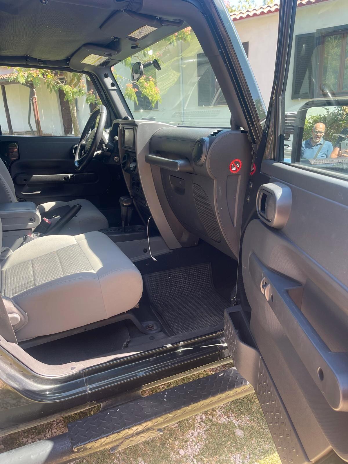 Jeep Wrangler 2.8 CRD DPF Sahara Auto