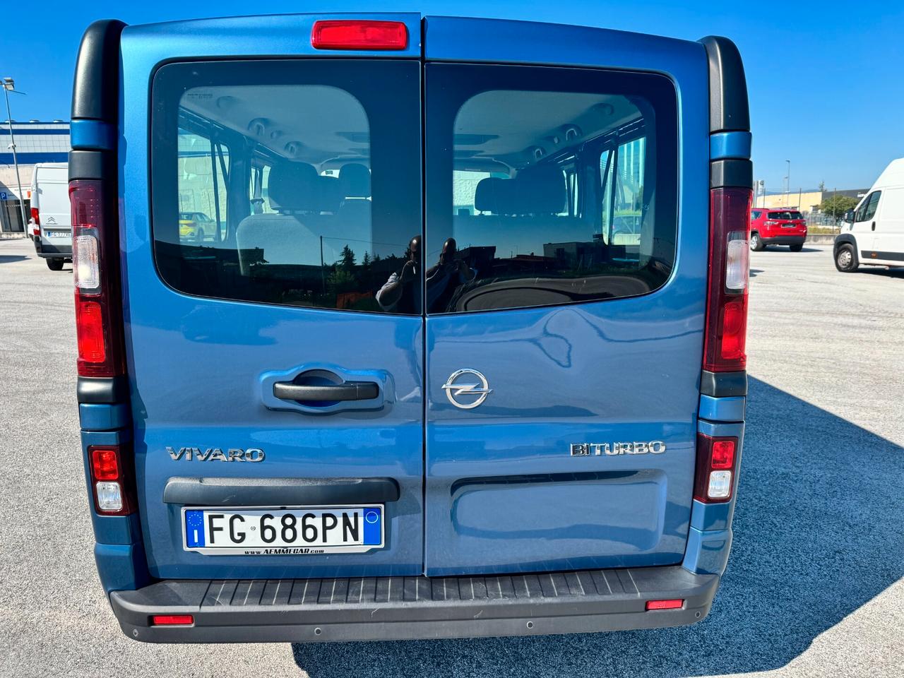 Opel Vivaro 1.6 dci 125CV 9 POSTI PASSO LUNGO