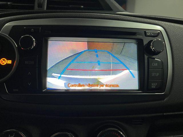 TOYOTA Yaris 1.0 5 porte Sol