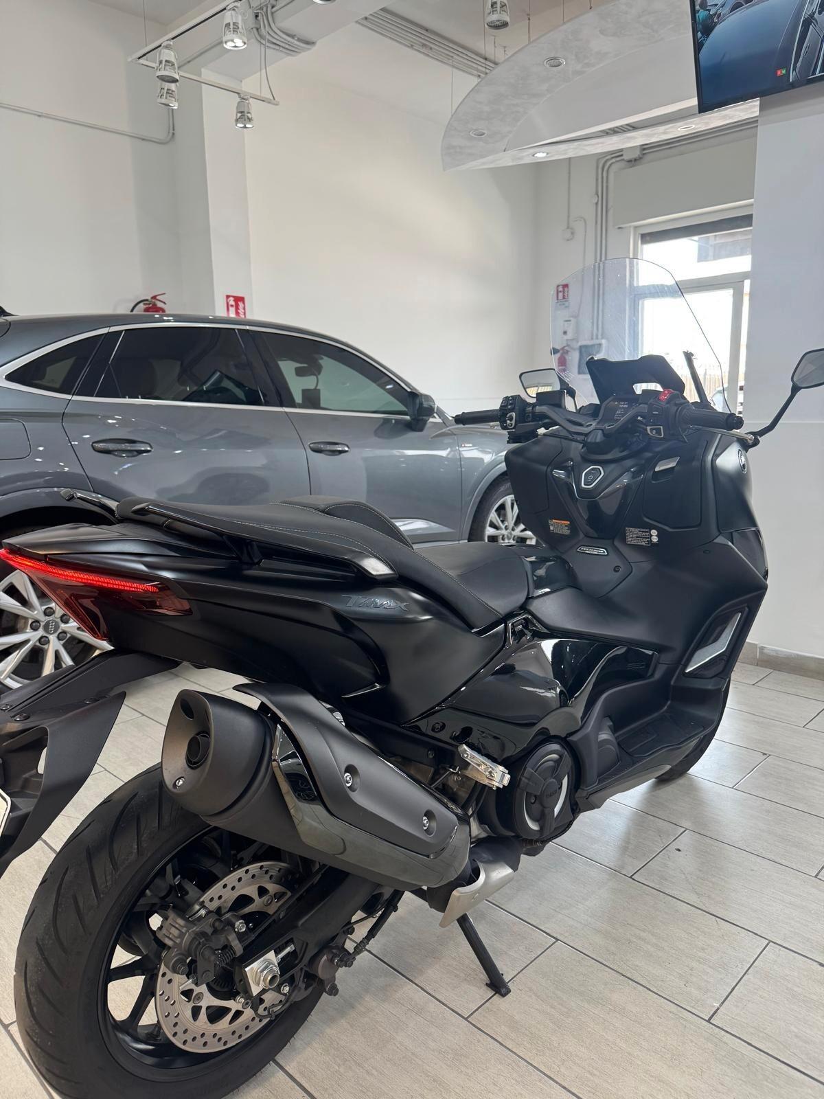 Yamaha T Max 560 TECH