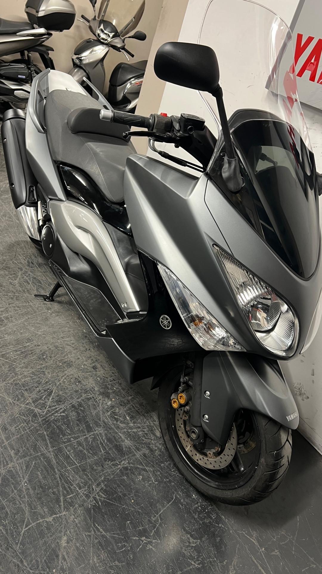 Yamaha TMAX 500