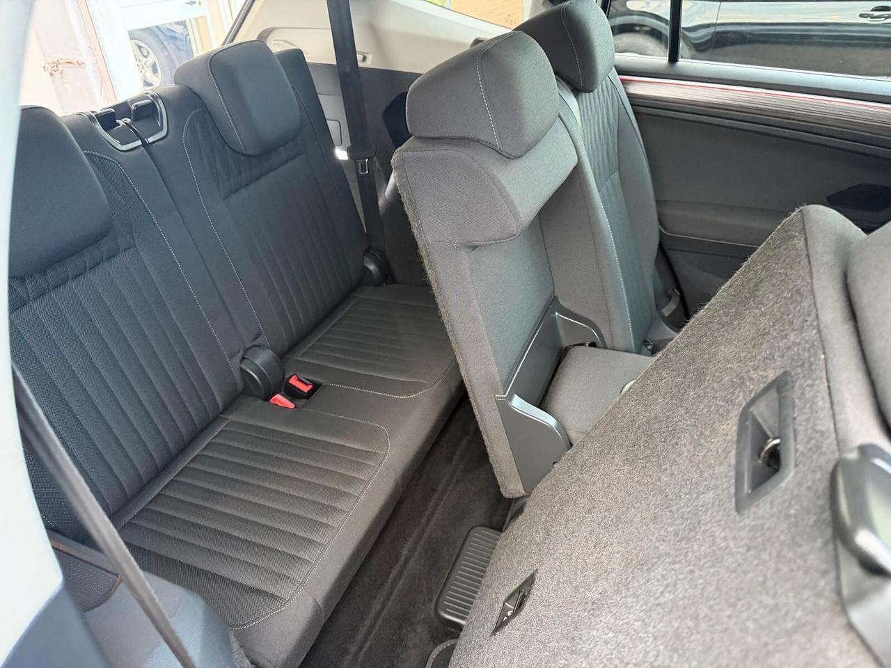 Volkswagen Tiguan Allspace 2.0 TDI SCR DSG 4MOTION Life 7 posti