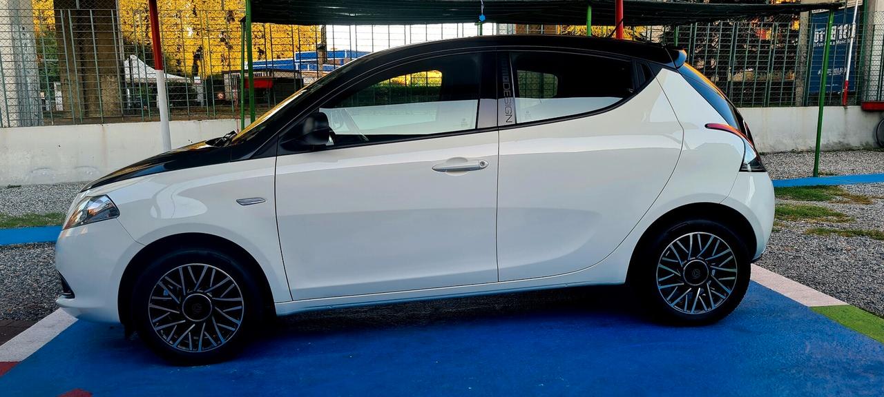 LANCIA YPSILON 1.2 BENZINA G.P.L DI CASA KM 71 MILA