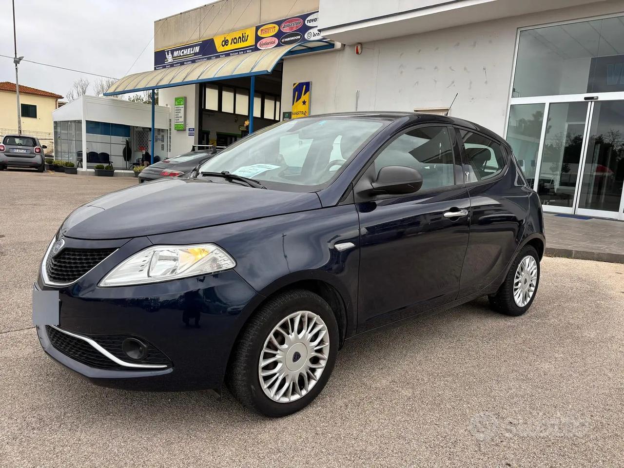 Lancia Ypsilon 1.2 Silver 69cv