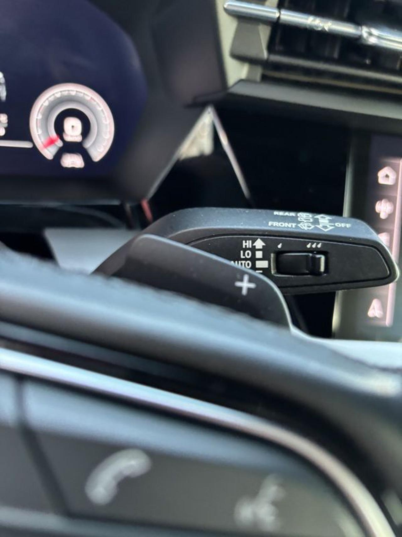 Audi A3 SPB 30 TDI S tronic Business LED-NAVI