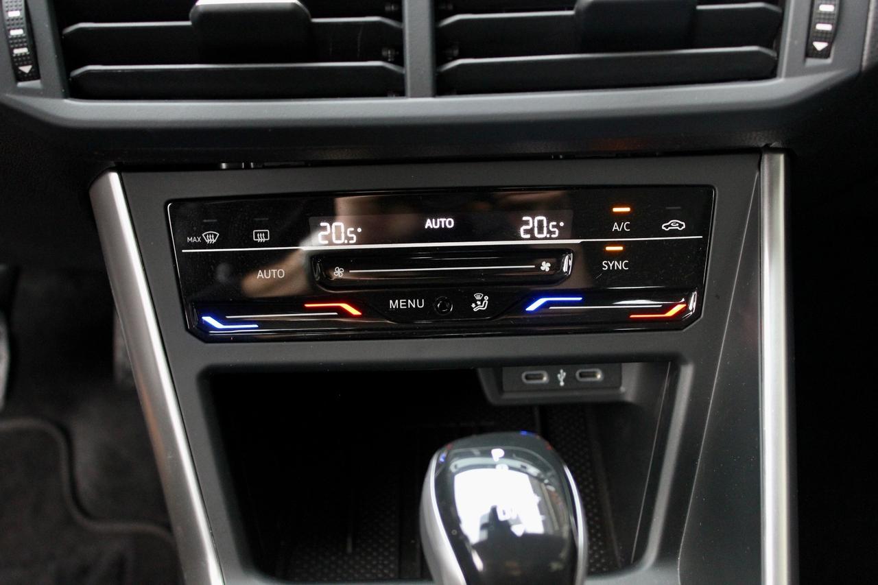 Volkswagen Polo Life 1.0 TSI DSG7 SOLO 4.600 KM!