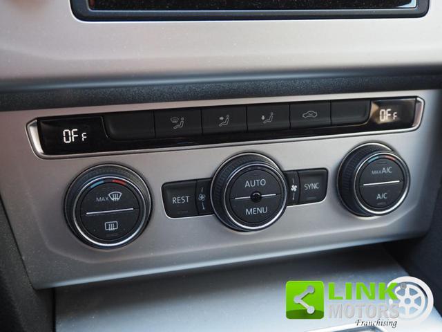 VOLKSWAGEN Passat Variant 2.0 TDI DSG Executive BlueMotion Tech.