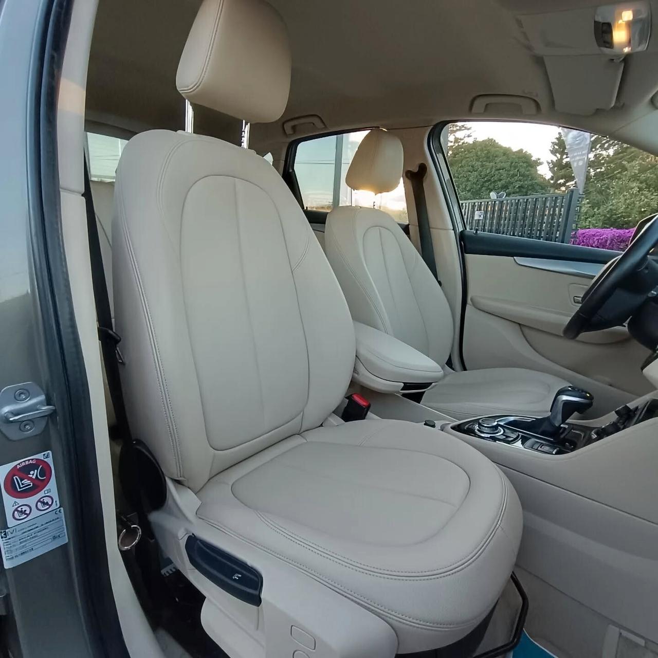 Bmw 2er Active Tourer 218d LUXURY