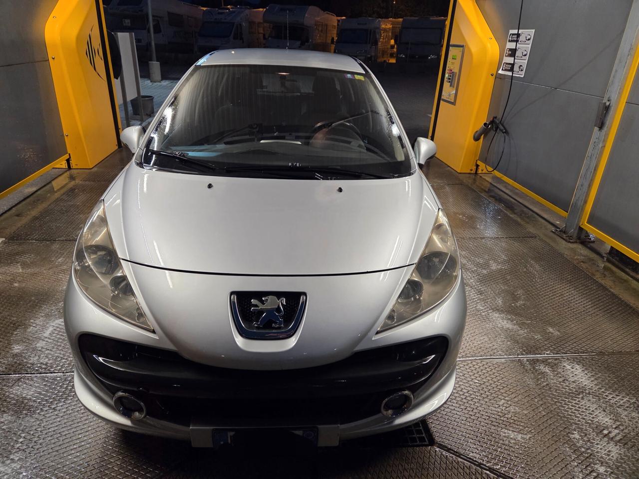 Peugeot 207 1.6 HDi 90CV 5p. 2008