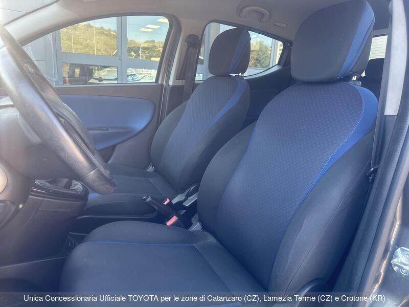 Lancia Ypsilon Ypsilon 1.2 69 CV 5 porte Silver