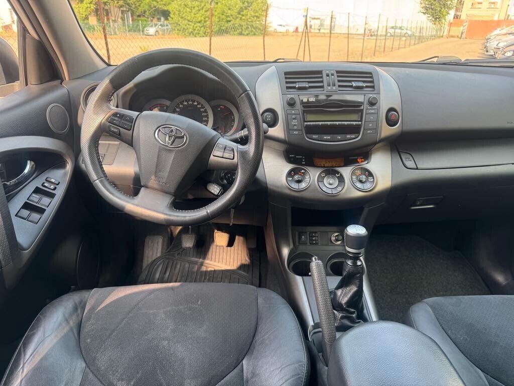 Toyota RAV 4 RAV4 Crossover 2.2 D-4D 150 CV DPF Exclusive