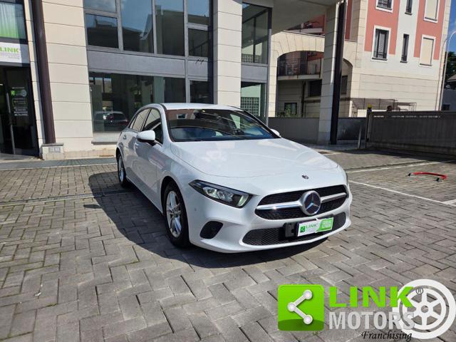 MERCEDES-BENZ A 180 d Automatic Business Extra NEOPATENTATI GARANZIA