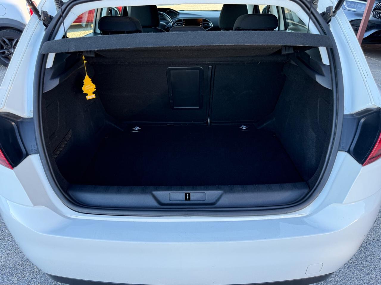 Peugeot 308 BlueHDi 130 S&S Allure