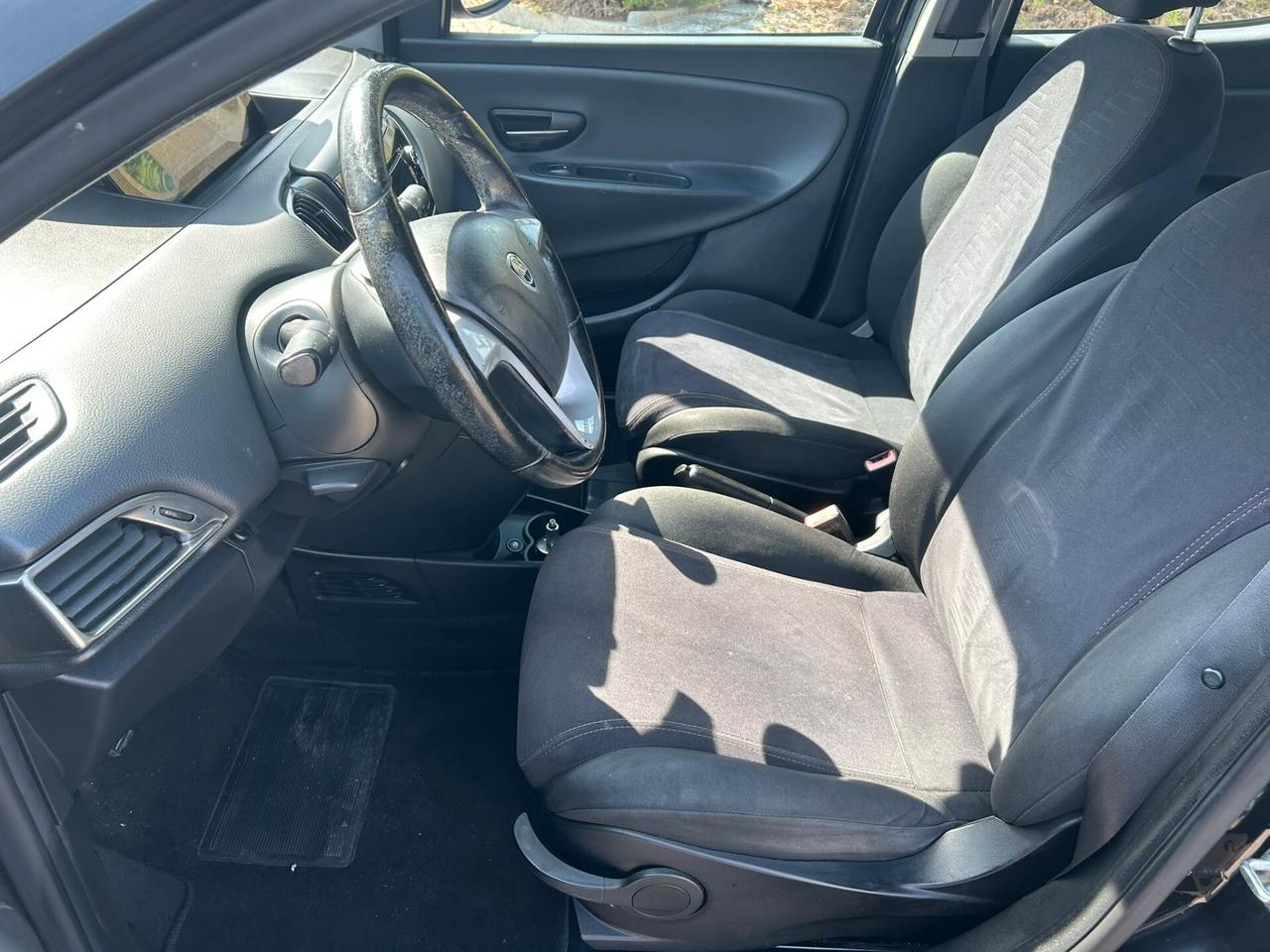 Lancia Ypsilon 1.2 69 CV 5 porte GPL Ecochic Gold