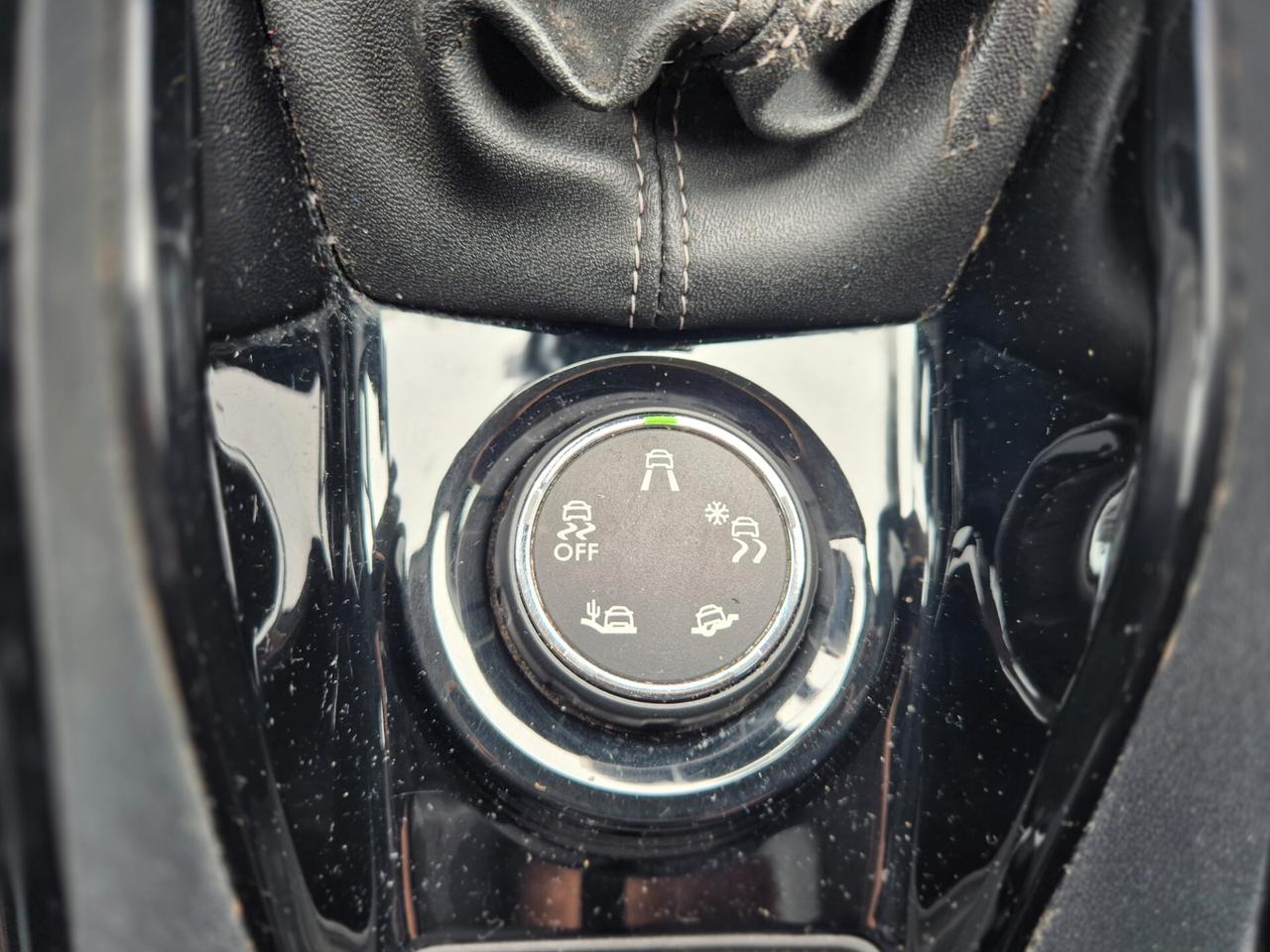 Peugeot 2008 BlueHDi 100 Allure 2015
