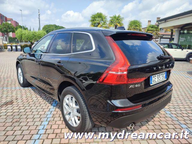 VOLVO XC60 B4 (d) AWD Geartronic Momentum