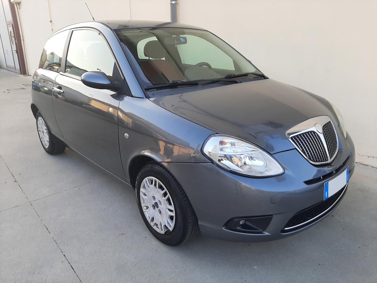 Lancia Ypsilon 1.2 60cv Argento