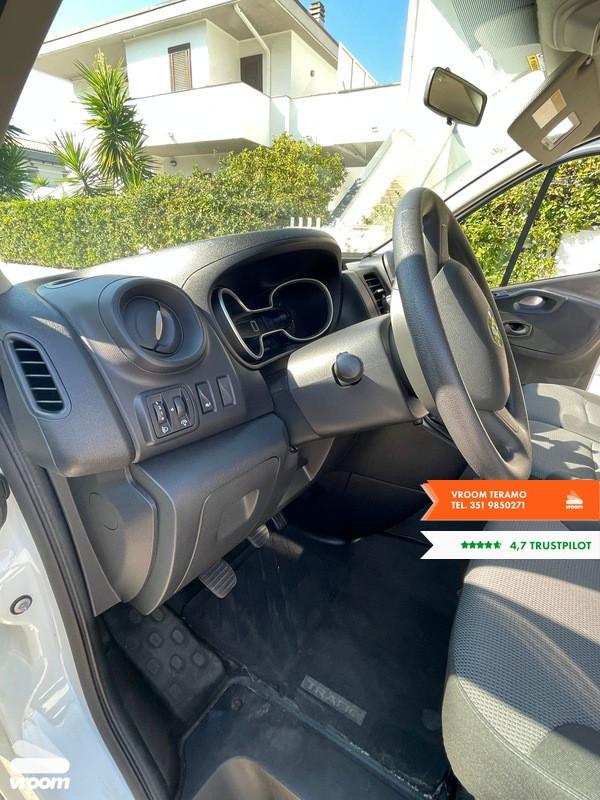 RENAULT Trafic 2.0 dCi 120CV DISABILI