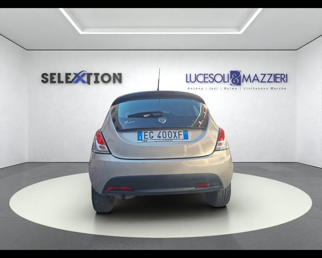 LANCIA Ypsilon 3ª serie - Ypsilon 1.2 69 CV 5 porte S&S Gold