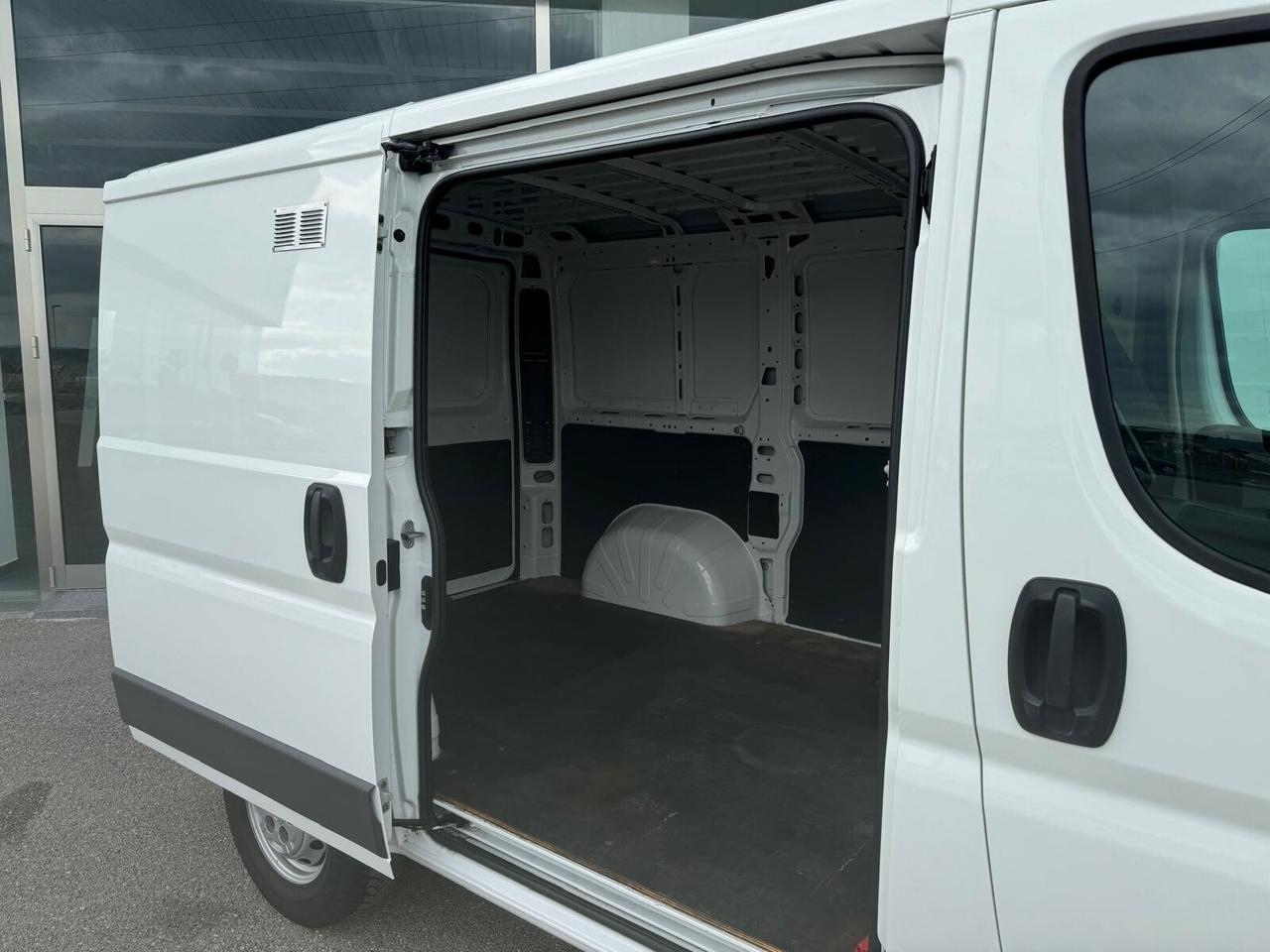 Citroen Jumper 30 L1H1 BLUEHDI
