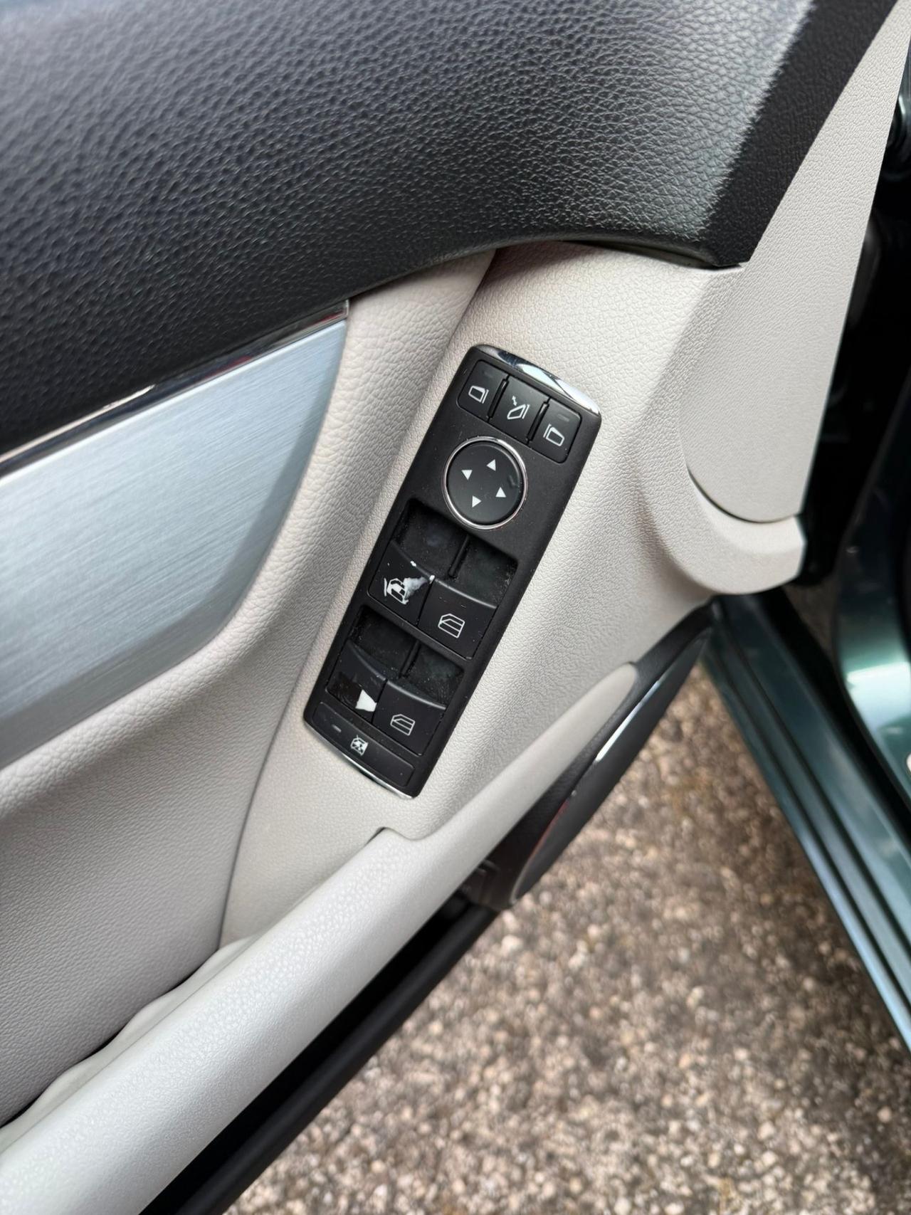 Mercedes-benz C 220 CDI BlueEFFICIENCY Avantgarde AMG