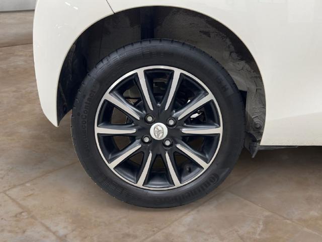 TOYOTA Aygo 1.0 VVT-i 72 CV 3 porte x-cool