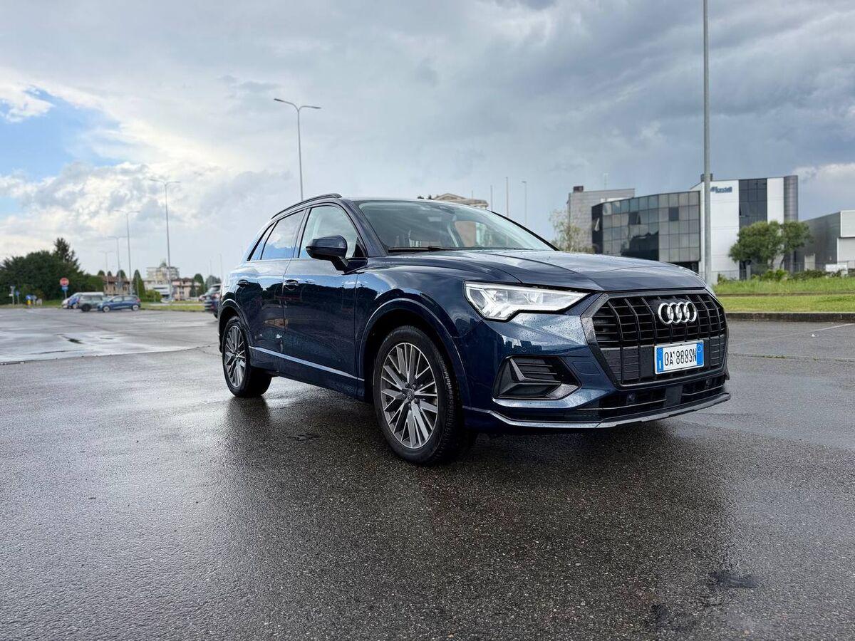 Audi Q3 35 2.0 tdi Business s-tronic