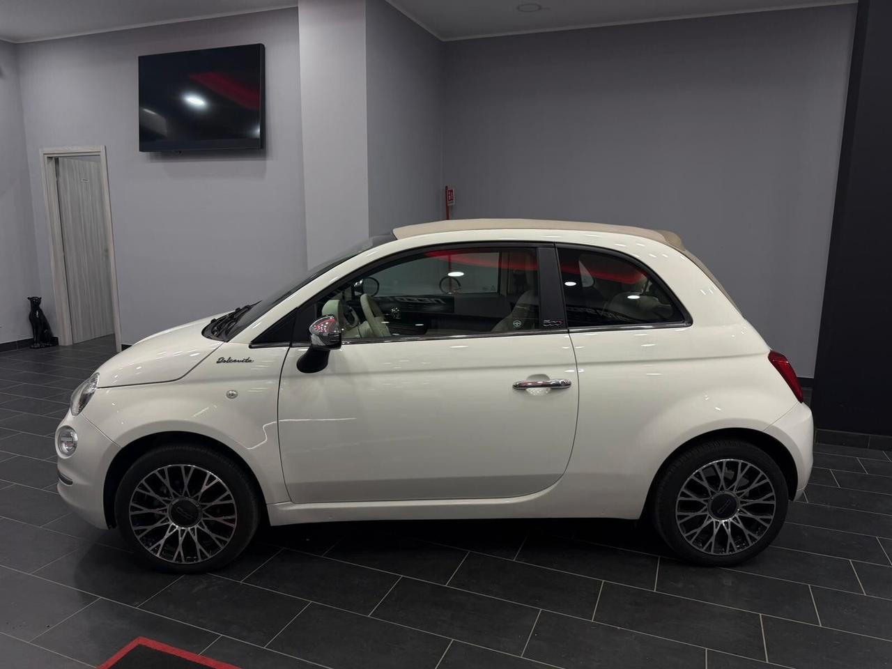 Fiat 500 C 1.0 Hybrid Dolcevita