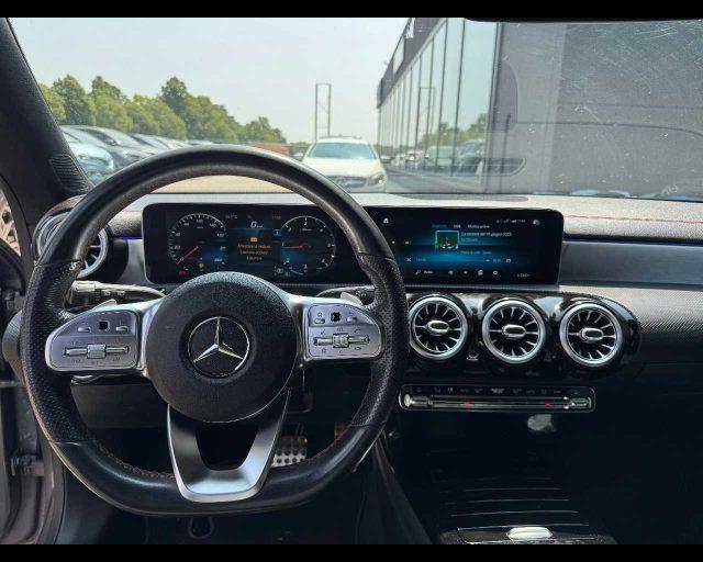 MERCEDES-BENZ CLA 200 d Automatic Shooting Brake Premium