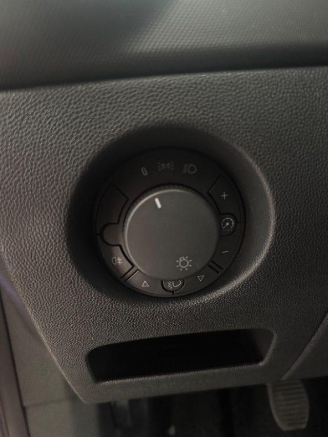OPEL Corsa 1.2 5 porte Cosmo.