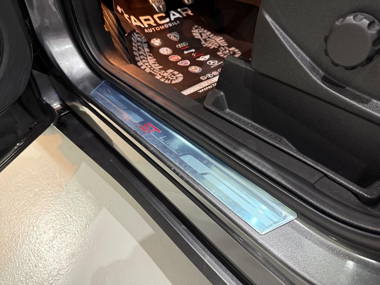 Ford Kuga 1.5 TDCI 120 CV ST-Line